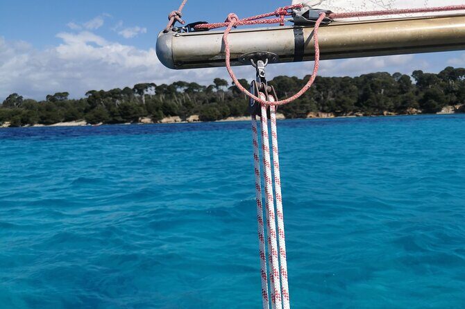 Private sailing excursion & Provencal picnic - Cannes to the Lérins: why this sail works so well