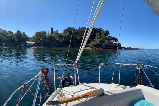 Private sailing excursion & Provencal picnic - Snorkeling gear included: what you’re really buying