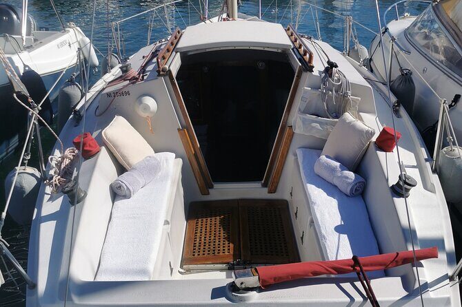 Private sailing excursion & Provencal picnic - Learning the boat basics with Maxime (if you want to)