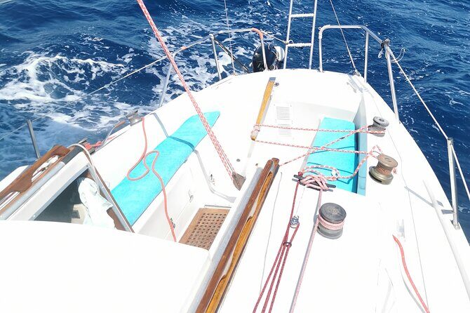 Private sailing excursion & Provencal picnic - Rosé, rhythm, and why the pace feels different