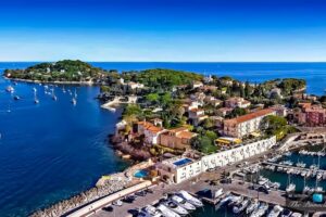 PRIVATE TOUR: departure of cruises: Eze, Monaco, Monte Carlo - Villefranche-sur-Mer: A Quick Bay Break With Real Scenic Payoff