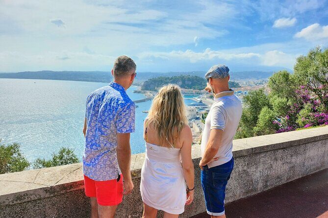 Private tour of Nice with tasting of traditional dishes - Climbing toward the old castle site (and what you should expect)