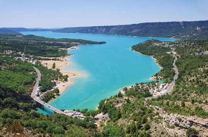 Provence and Lavender - private & Guided Full Day Tour - Stop 1: Lac de Sainte-Croix and the Gorges du Verdon Backdrop