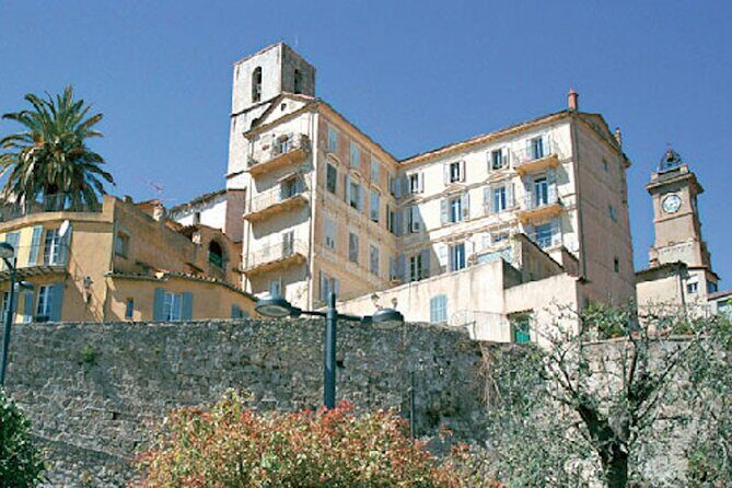 Provence and Tradition - Private Guided Tour - Transfers, Vehicle Comfort, and the Value of a Private Driver/Guide