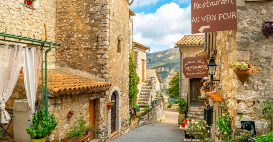 Provence Countryside & Medieval Villages Day Trip - Grasse: Perfume Town and the Fragonard Factory Visit
