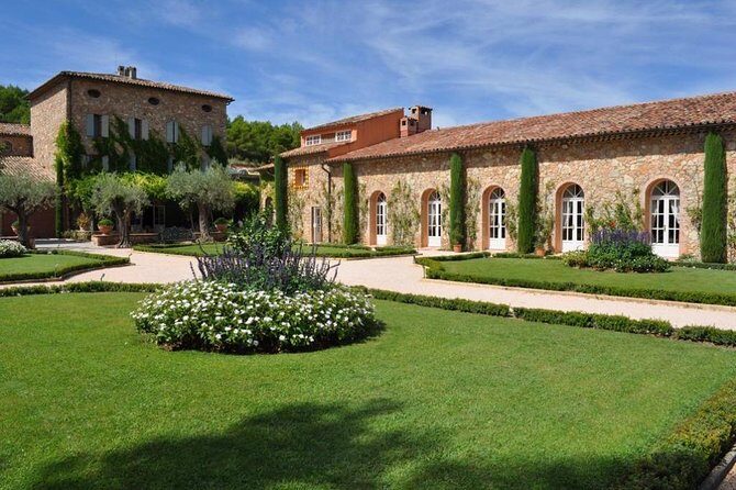 Provence Private Full Day Wine Tour with Wine Tasting - Estate stop: Chateau st Martin and a connection to the 18th century