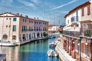 Saint-Tropez & Port Grimaud Day Trip with Optional Boat Cruise from Nice - Optional boat cruise: the best upgrade for first-timers