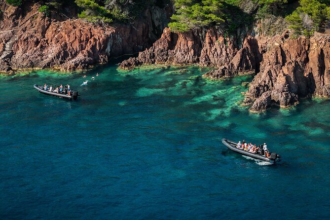 Sea excursion - Estérel Massif by boat - Cannes to the Estérel by boat: what makes the view so different