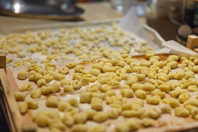 share a traditional meal with licauw - Leaving with a house specialty (and why that’s smart)