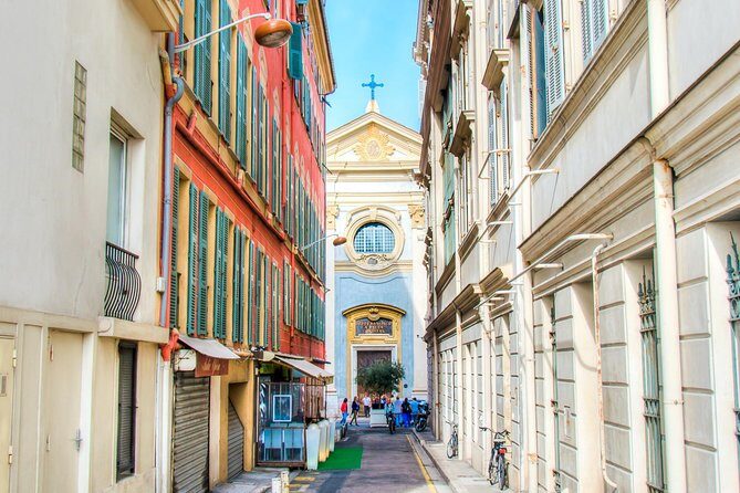 Small-Group Nice Walking Tour of the Old Town with a Local Guide - The Guide Makes the Walk: Local Stories and Real Pace