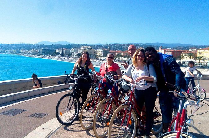 The Essentials of Nice 3h E-Bike Tour - Château Hill Park (45 minutes): the best pay-off for your legs, thanks to the e-bike