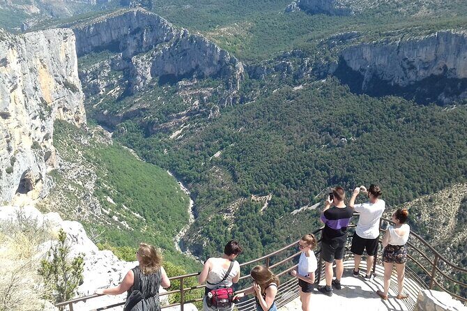 The Grand Canyon of Europe and Its Lavender Fields Small group - Moustiers-Sainte-Marie: medieval village time and ceramic craft