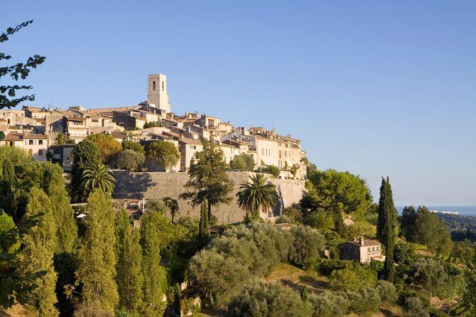 The Highlights of the Côte d'Azur with Tour Company recommended by Rick Steves - St-Paul-de-Vence: boutiques, art galleries, and a built-in lunch plan